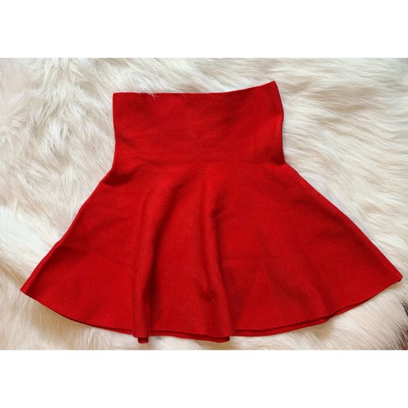Girls' High Waist Knitted Flared Pleated Skirt- Size 5-6 years - Picture 2 of 3